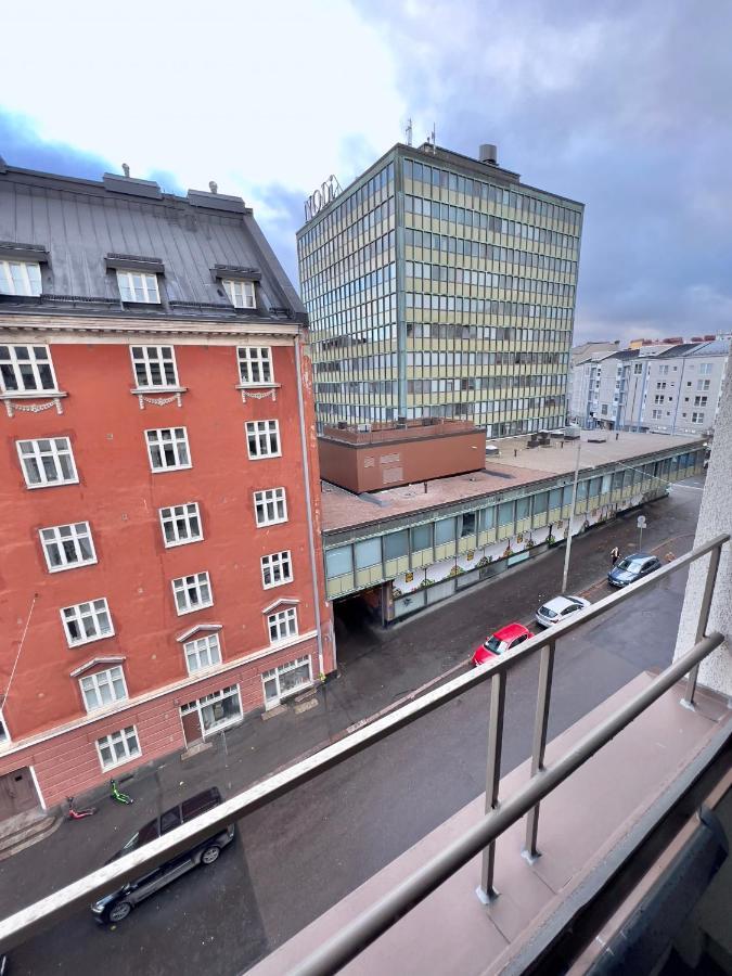 Lovely Central Apartment ヘルシンキ エクステリア 写真